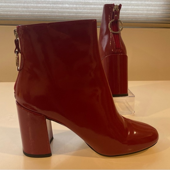 Red O-ring Patent Leather Block Heel Boots - Picture 8 of 10